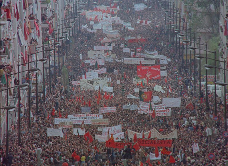 Dia 25 de abril celebramos a Liberdade com proje&ccedil;&atilde;o de document&aacute;rio na Palha&ccedil;a 